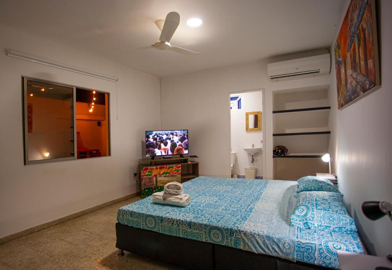 Hostal El Bando Cartagena Exterior photo