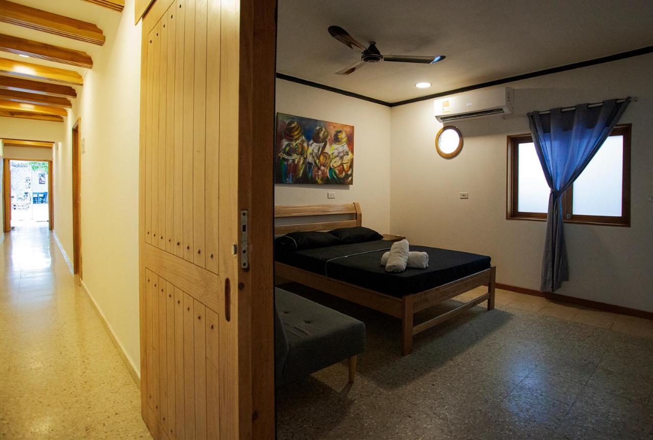 Hostal El Bando Cartagena Exterior photo