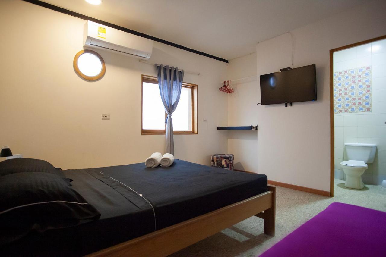 Hostal El Bando Cartagena Exterior photo
